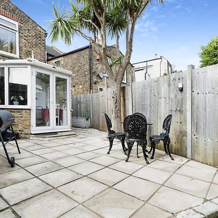 Your Chic 3Br Home Comfort And Style In London Exterior photo